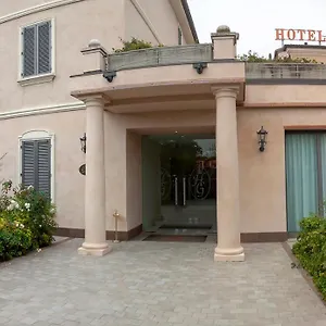 https://hotel-dei-gonzaga.emilia-romagnahotels.net
